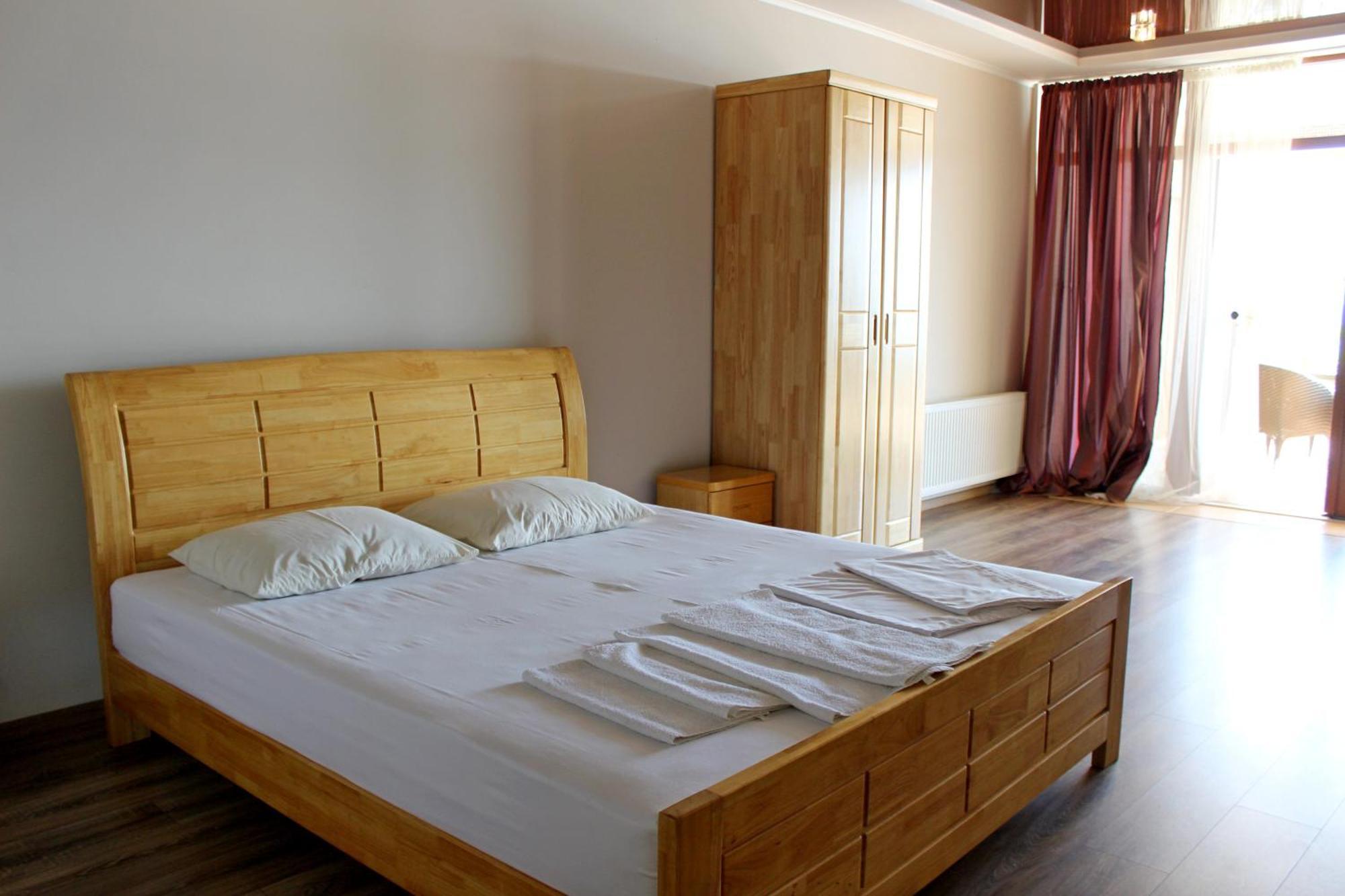 Vip Apartments Sovinion Odesa Exterior photo